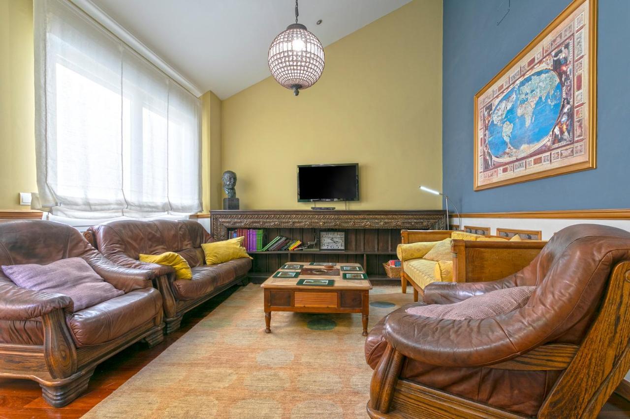 Las Mansiones De Constitucion Apartamentosmalagamanagement Exteriér fotografie